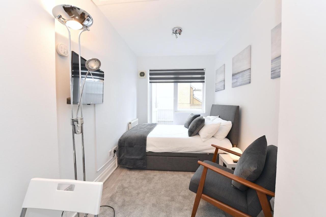 London Studios Very Close To Central Line Underground Shepherds Bush And Westfield Newly Refurbished Eksteriør billede