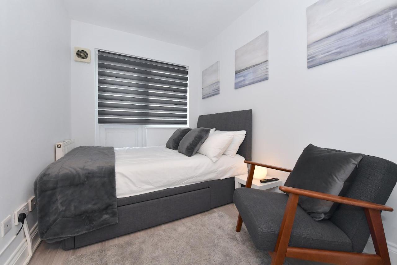 London Studios Very Close To Central Line Underground Shepherds Bush And Westfield Newly Refurbished Eksteriør billede