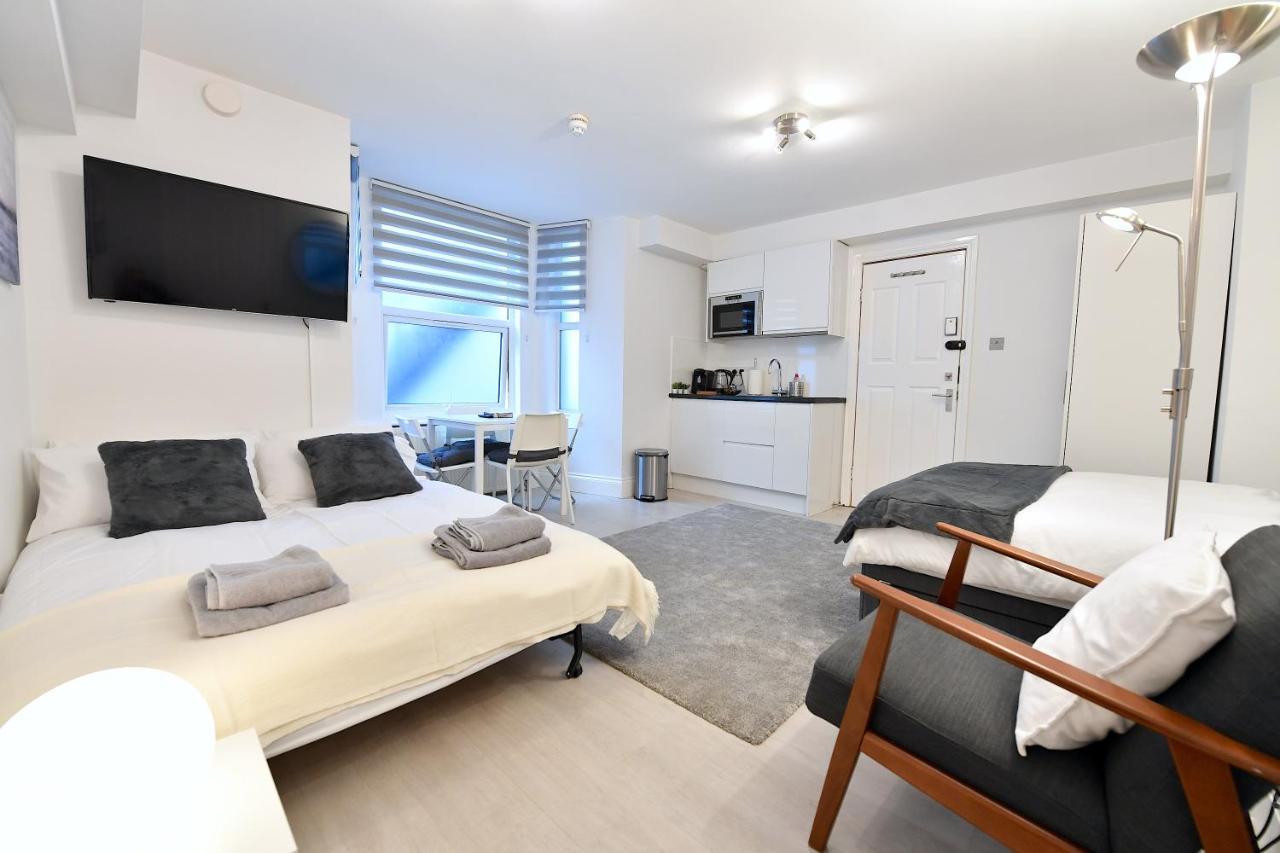 London Studios Very Close To Central Line Underground Shepherds Bush And Westfield Newly Refurbished Eksteriør billede