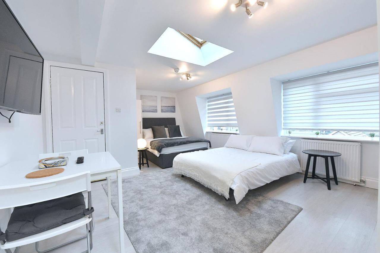 London Studios Very Close To Central Line Underground Shepherds Bush And Westfield Newly Refurbished Eksteriør billede